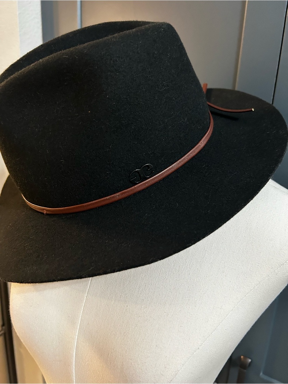 Grace Eleyae - Classic Black 100% Wool Fedora with Brown Band - Picture 2 of 5